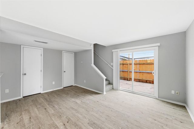 2618 Ektom DR B, Austin, TX 78745