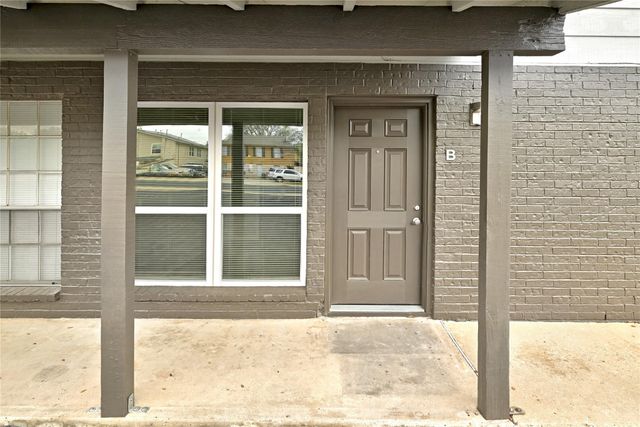 2618 Ektom DR B, Austin, TX 78745