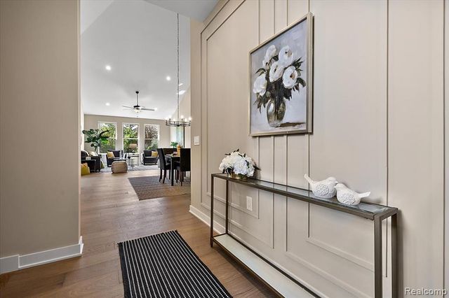 2028 Breckenridge Court 10, Rochester Hills, MI 48307