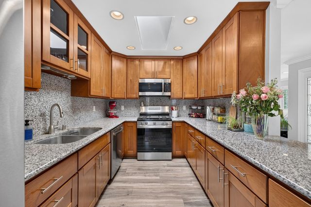 5463 Norway Dr, Orangevale, CA 95662