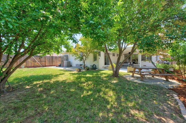 5463 Norway Dr, Orangevale, CA 95662