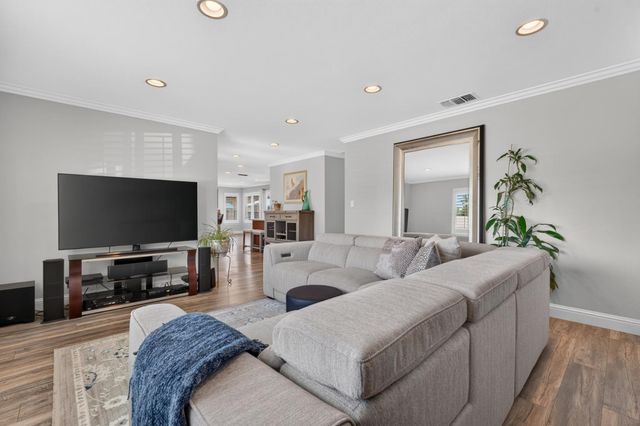 5463 Norway Dr, Orangevale, CA 95662