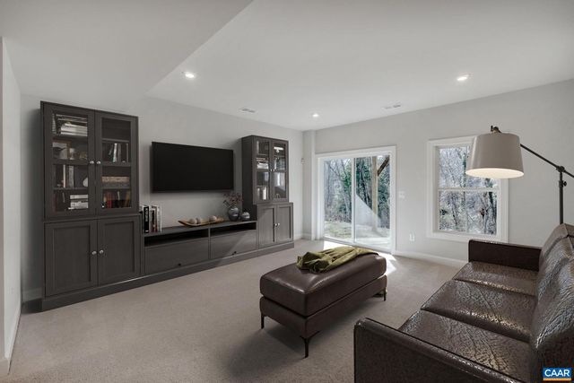 3071 RAMBLING BROOK LN, Crozet, VA 22932