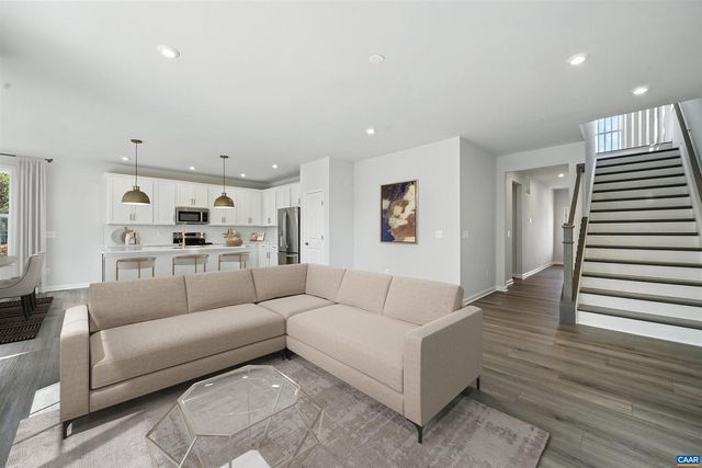 3071 RAMBLING BROOK LN, Crozet, VA 22932