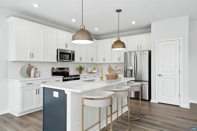 3071 RAMBLING BROOK LN, Crozet, VA 22932