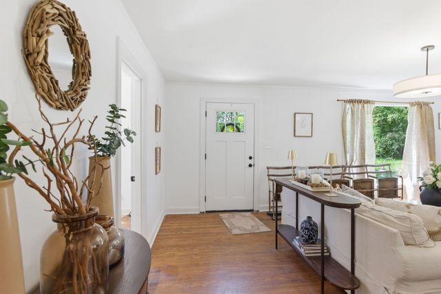 926 Idlewild Dr, Madison, TN 37115