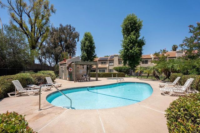 1526 SHADOW VISTA WAY, El Cajon, CA 92019