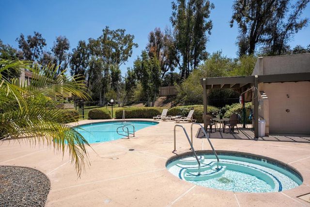 1526 SHADOW VISTA WAY, El Cajon, CA 92019