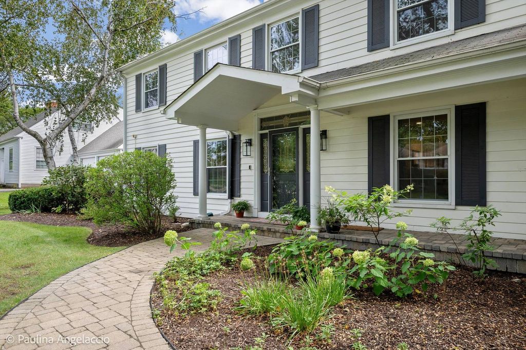 743 S Country Drive, Barrington, IL 60010 — photo 2