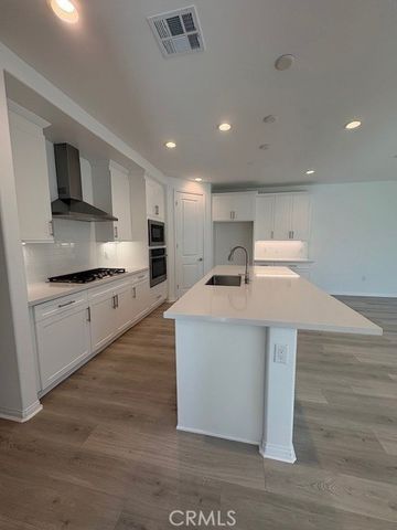 30495 Servin Lane, Menifee, CA 92584