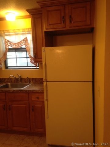 36 North Mountain Road APT C, New Britain, CT 06053
