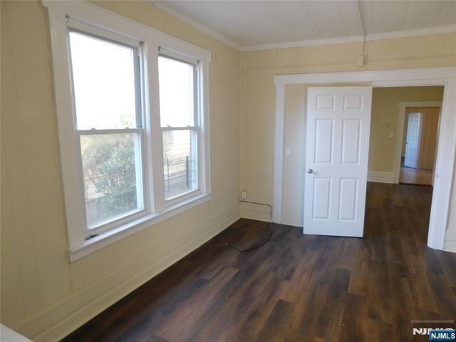 284 Renner Avenue, Newark, NJ 07112