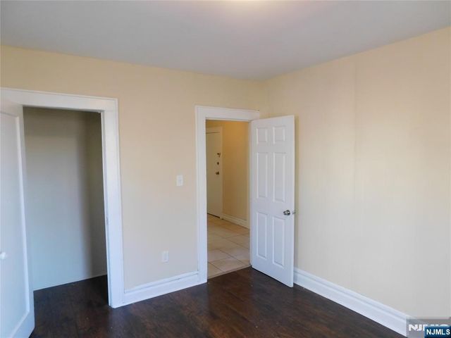 284 Renner Avenue, Newark, NJ 07112