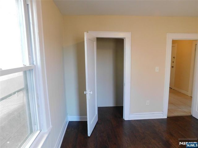 284 Renner Avenue, Newark, NJ 07112