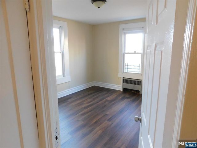 284 Renner Avenue, Newark, NJ 07112