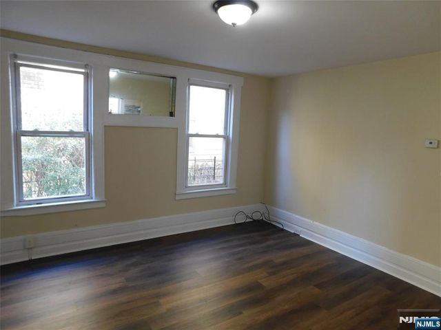 284 Renner Avenue, Newark, NJ 07112