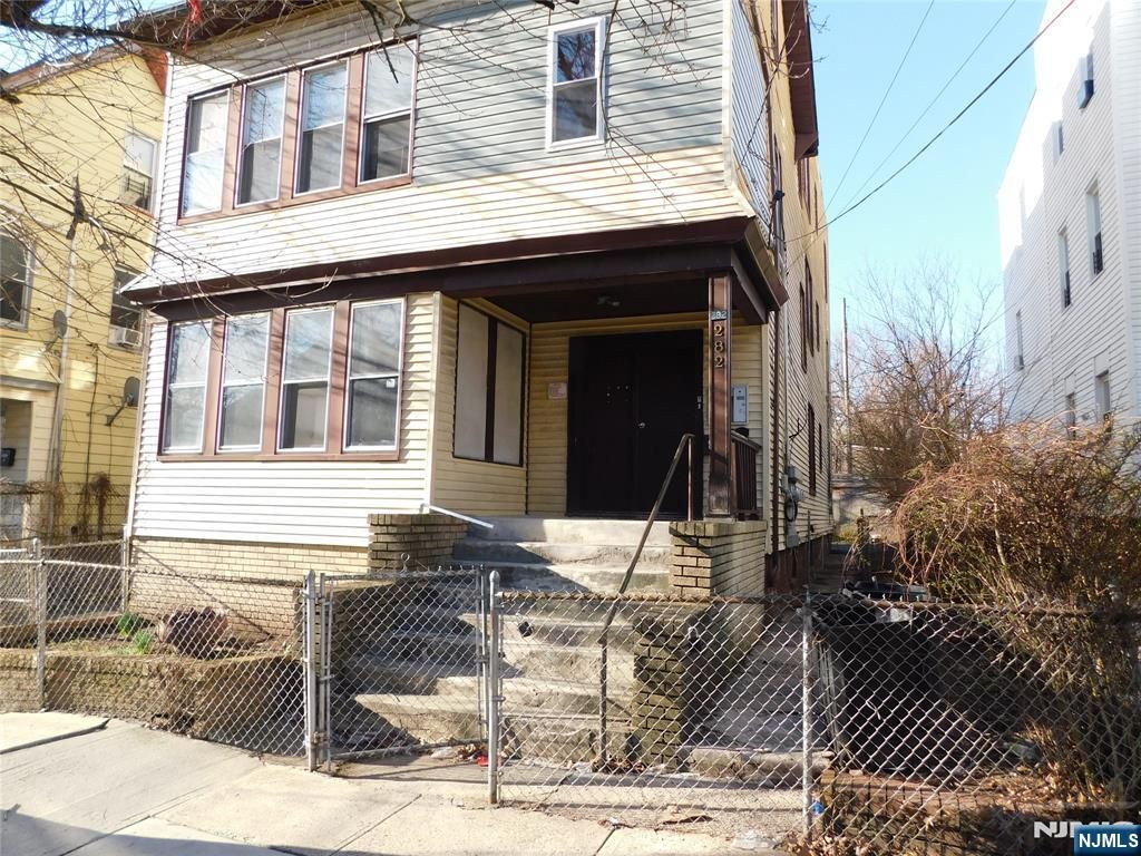 284 Renner Avenue, Newark, NJ 07112