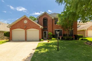 1304 Hillary Lane, Arlington, TX 76012
