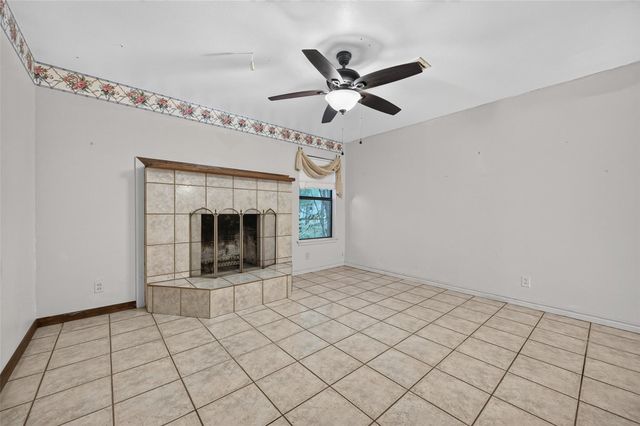 10063 Lake Shore Drive, Montgomery, TX 77316
