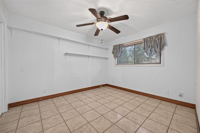 10063 Lake Shore Drive, Montgomery, TX 77316