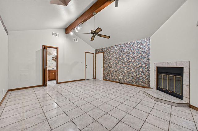 10063 Lake Shore Drive, Montgomery, TX 77316