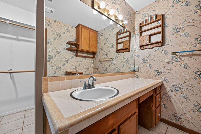10063 Lake Shore Drive, Montgomery, TX 77316
