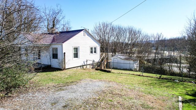 212 Young Street, Johnson City, TN 37601