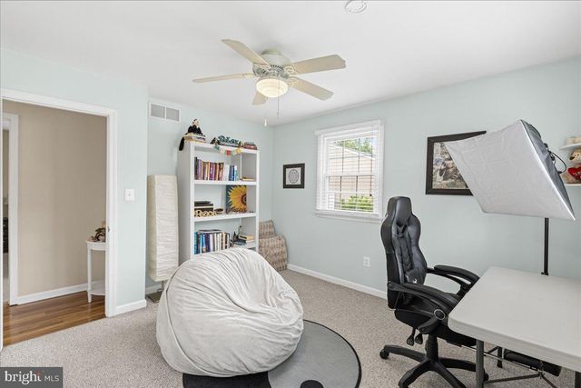 12 WOODLAWN AVE, Newfield, NJ 08344