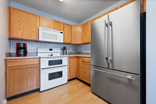 557 Gibson Drive, Westfield, IN 46074