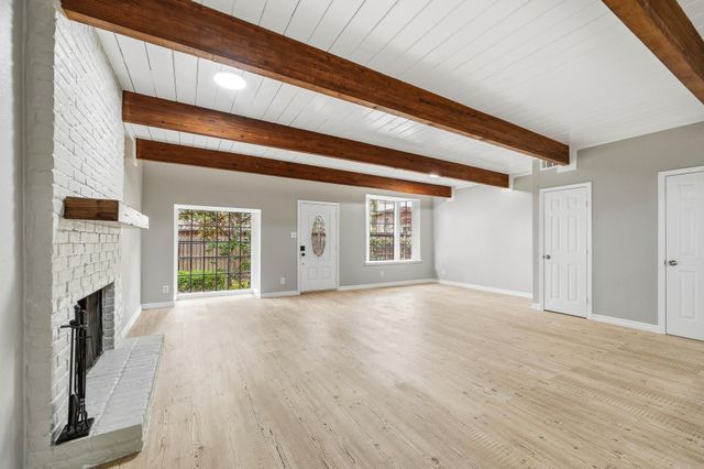 5382 Brownway Street D39, Houston, TX 77056