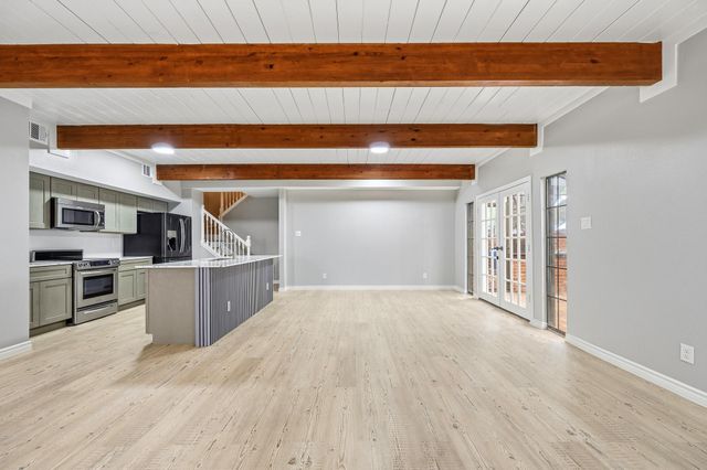 5382 Brownway Street D39, Houston, TX 77056