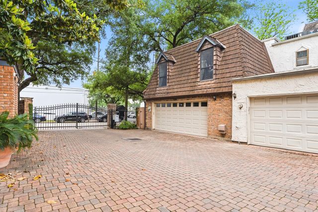 5382 Brownway Street D39, Houston, TX 77056