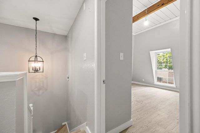 5382 Brownway Street D39, Houston, TX 77056