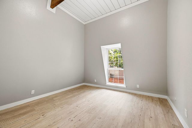 5382 Brownway Street D39, Houston, TX 77056