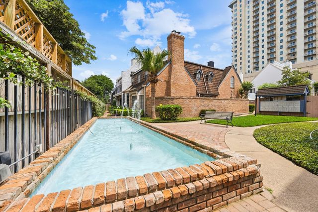 5382 Brownway Street D39, Houston, TX 77056