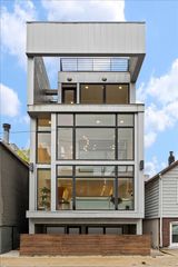 1638 W ONTARIO Street, Chicago, IL 60622