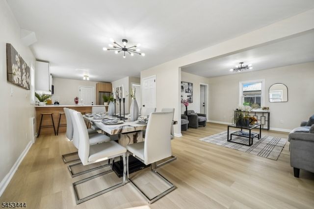 124 Woodruff Pl, Hillside Twp., NJ 07205