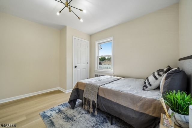 124 Woodruff Pl, Hillside Twp., NJ 07205