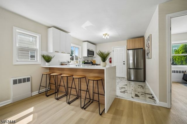 124 Woodruff Pl, Hillside Twp., NJ 07205