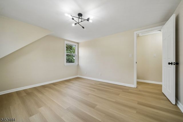 124 Woodruff Pl, Hillside Twp., NJ 07205