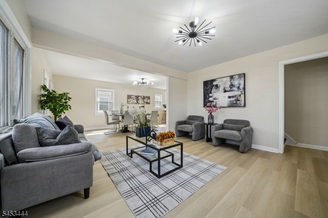 124 Woodruff Pl, Hillside Twp., NJ 07205