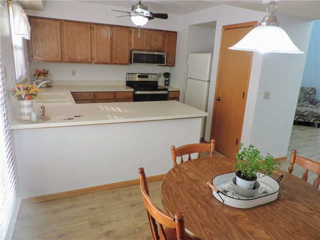 12310 E 43rd Street S B10, Independence, MO 64055