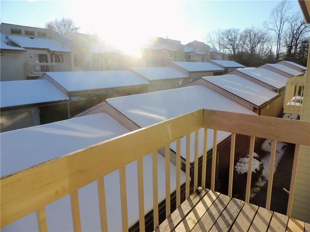 12310 E 43rd Street S B10, Independence, MO 64055