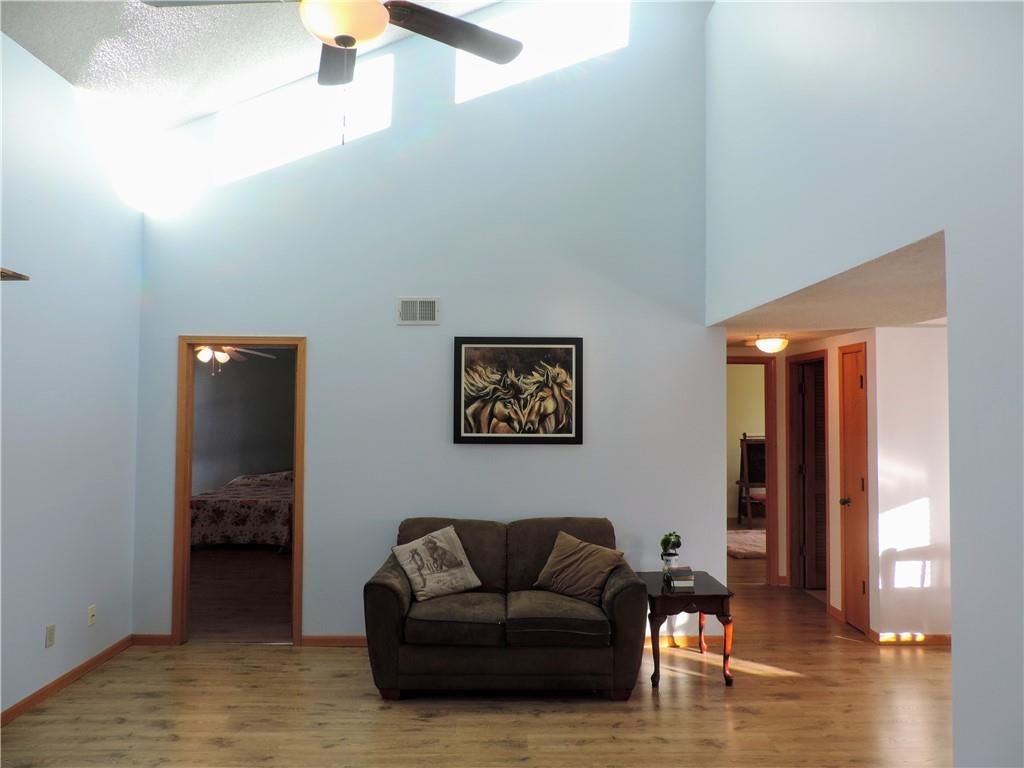 12310 E 43rd Street S B10, Independence, MO 64055