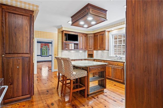 5400 Dartmoor Street, Winston-salem, NC 27106