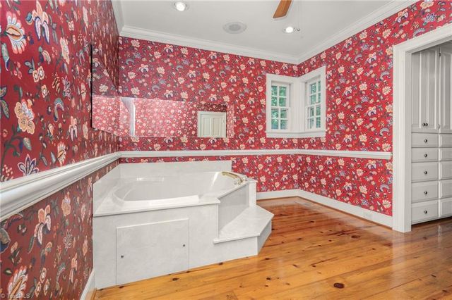 5400 Dartmoor Street, Winston-salem, NC 27106