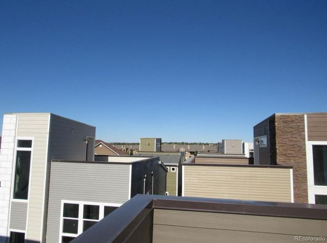 15801 E Broncos Place, Englewood, CO 80112