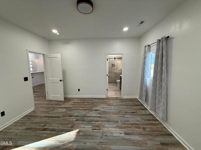 242 Oakdale Avenue, Clayton, NC 27520