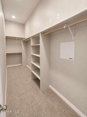 624 W LA ENTRADA Circle, Sunland Park, NM 88063