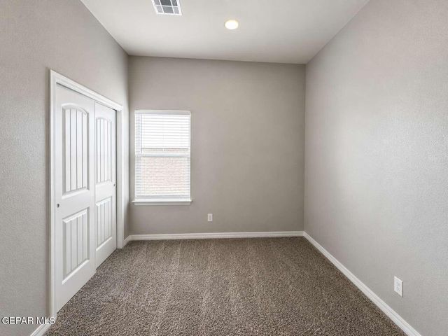 624 W LA ENTRADA Circle, Sunland Park, NM 88063